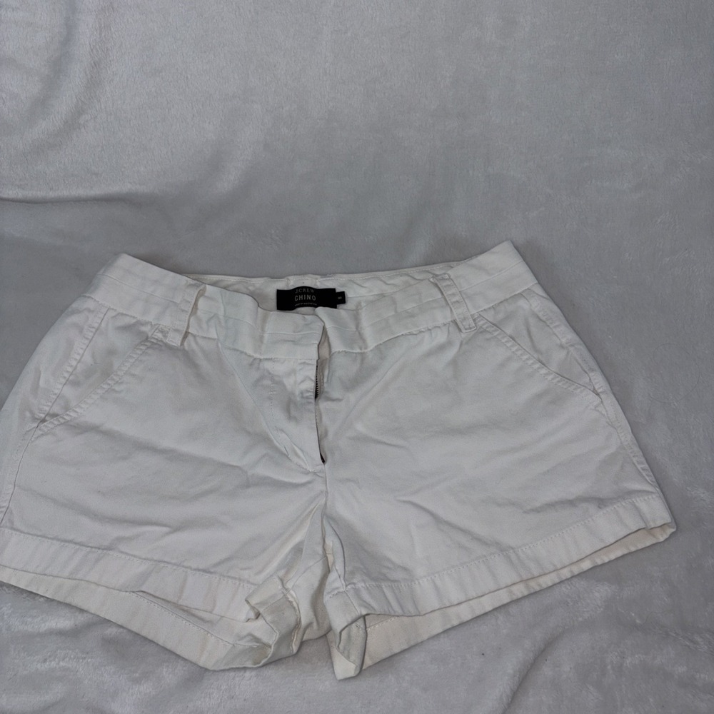 J Crew Chino Shorts 8 White Classic Flat Front Cottagecore Boho‎ Vacation Beach